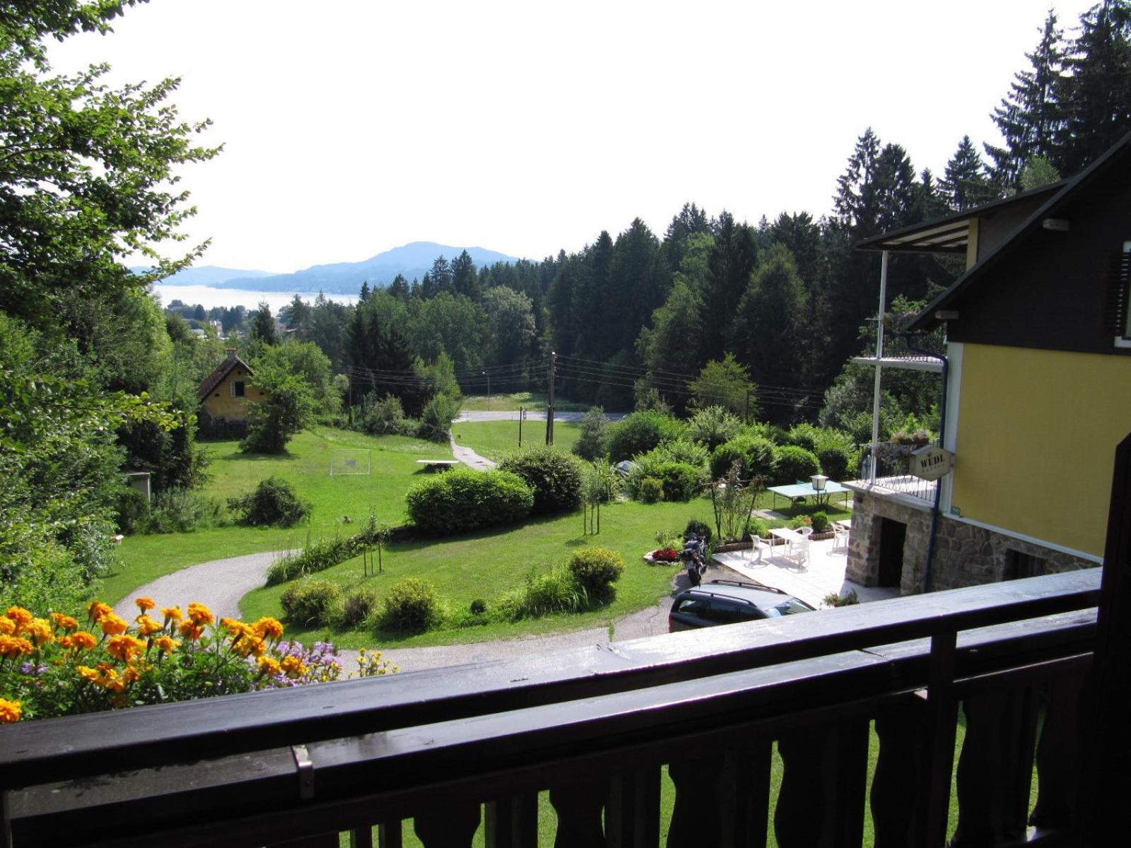 Bergwaldsee Velden am Woerthersee Exterior photo
